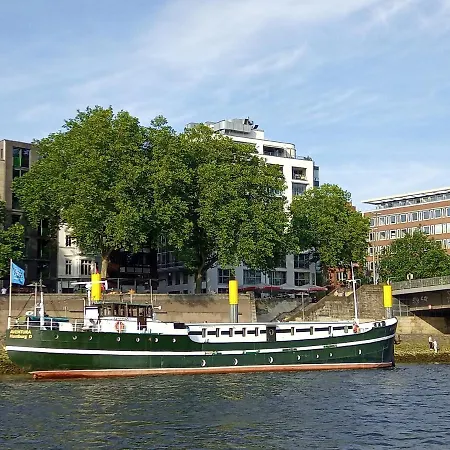 Kuestenmotorschiff Aventura * Bremen