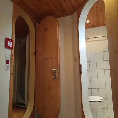 Kuestenmotorschiff Aventura Bréma