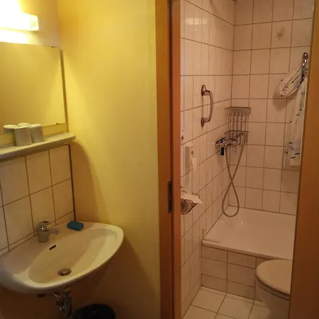 Bådhotel Kuestenmotorschiff Aventura